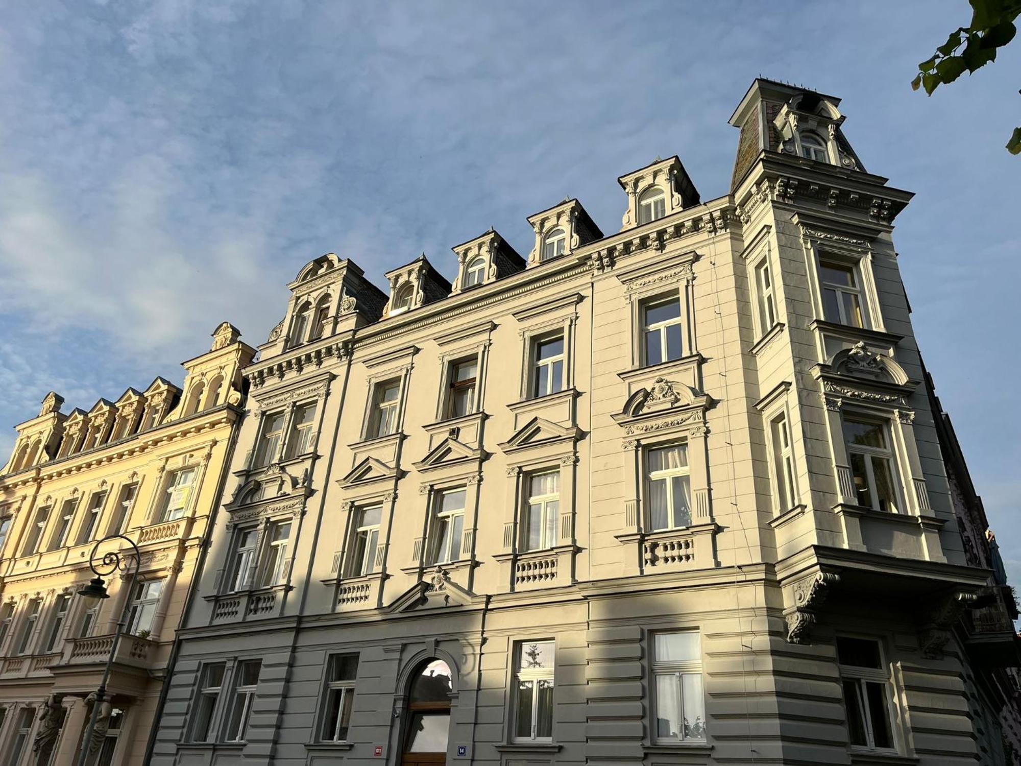 Residence Polonia การ์โลวีวารี ภายนอก รูปภาพ